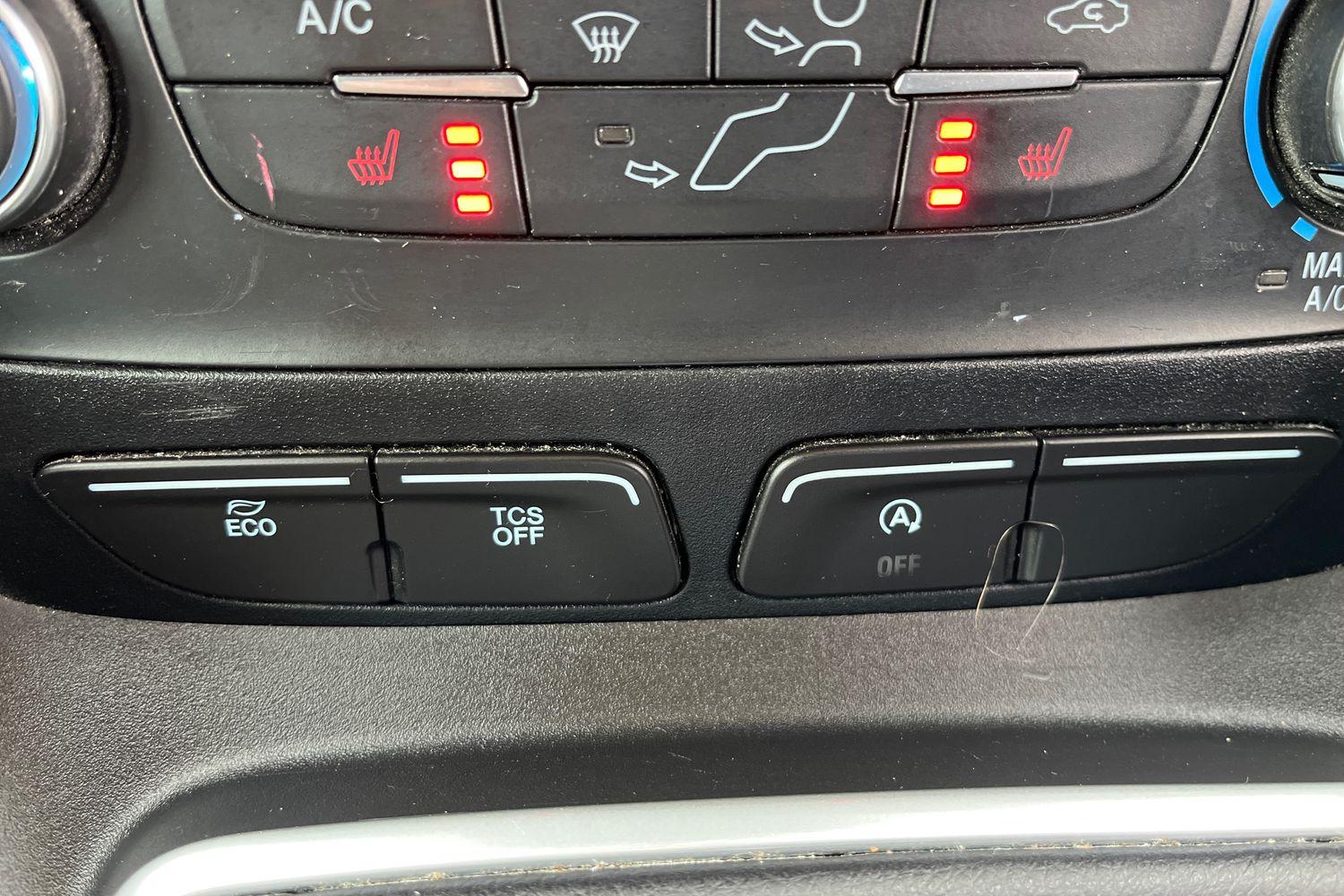 Ford TRANSIT CONNECT Photo 7