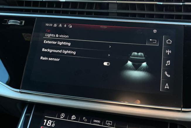 AUDI Q7 Photo 36