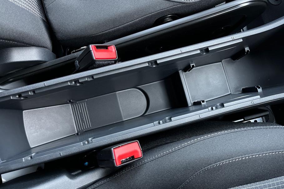 Used Ford E-TRANSIT COURIER YS75ZFG 27