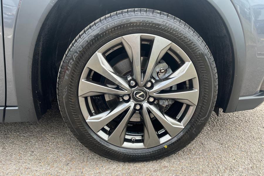 Lexus UX Photo autoimg-c3cc43351f46cd058709525e1d705b8a7d941ce1.jpg