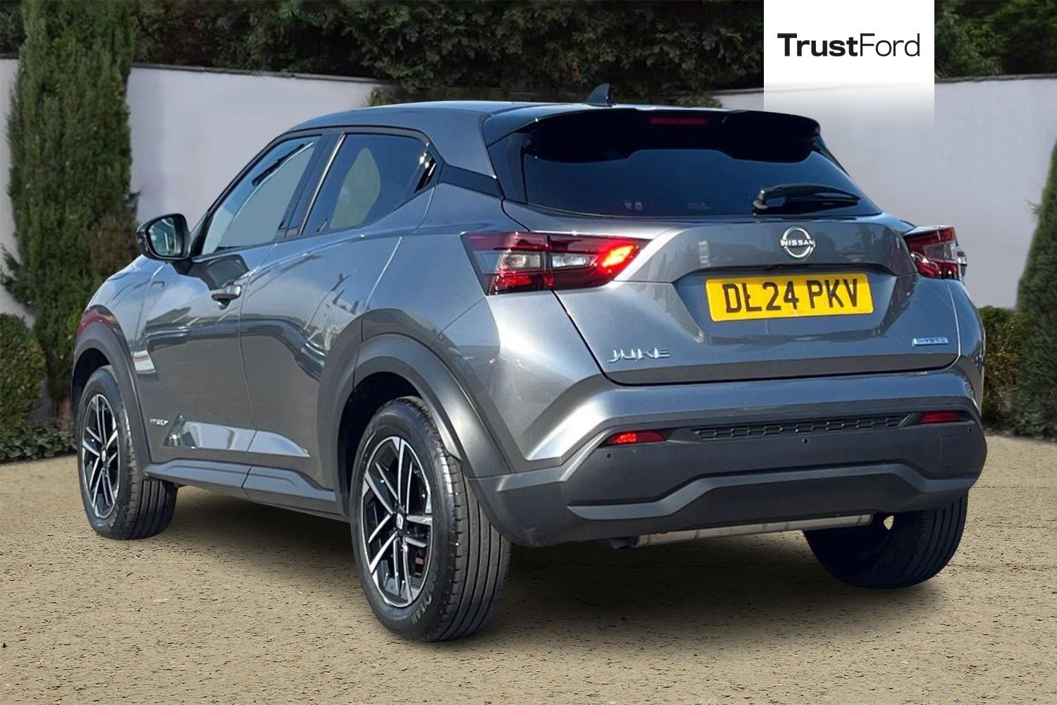 Nissan JUKE Photo 1