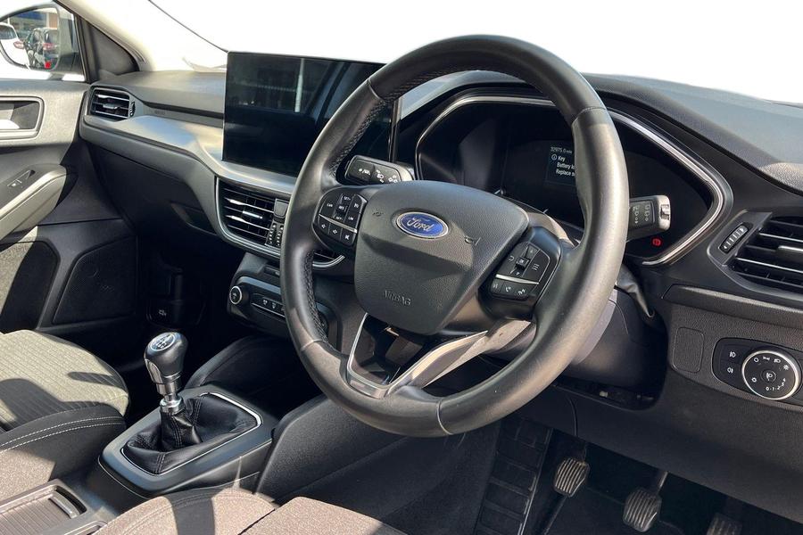 Ford Focus Photo autoimg-c3d28874db8ae93d8cace3a034a65a00e1a7dba5.jpg