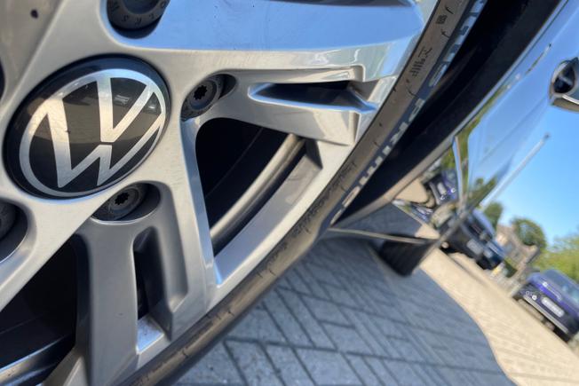 VOLKSWAGEN T-Roc Photo 22