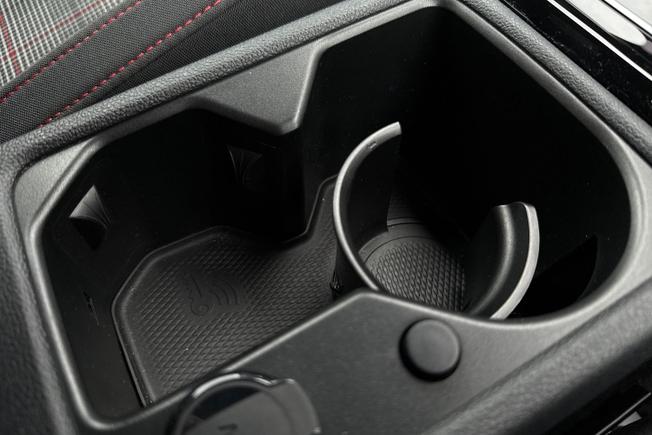 Volkswagen Golf Photo 34