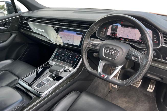 AUDI Q7 Photo 6