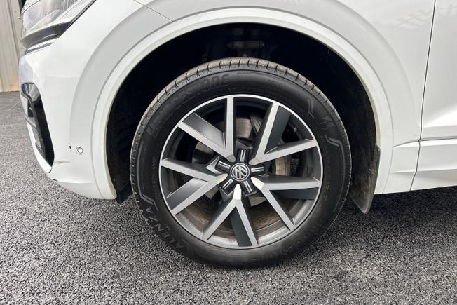 VOLKSWAGEN Touareg Photo 26