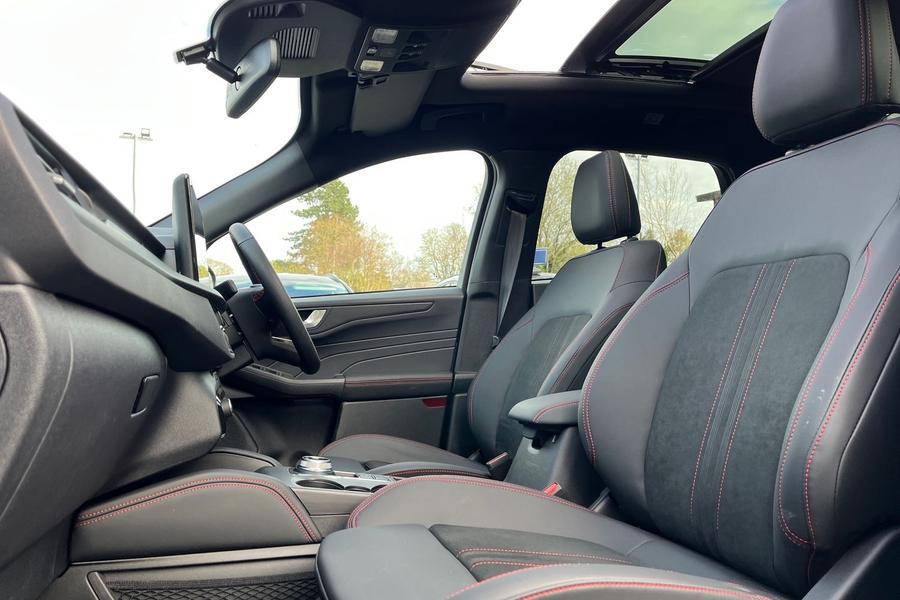 Ford Kuga Photo autoimg-c3df84adbe912aaccdb57d8ba9668a404ce4cb32.jpg