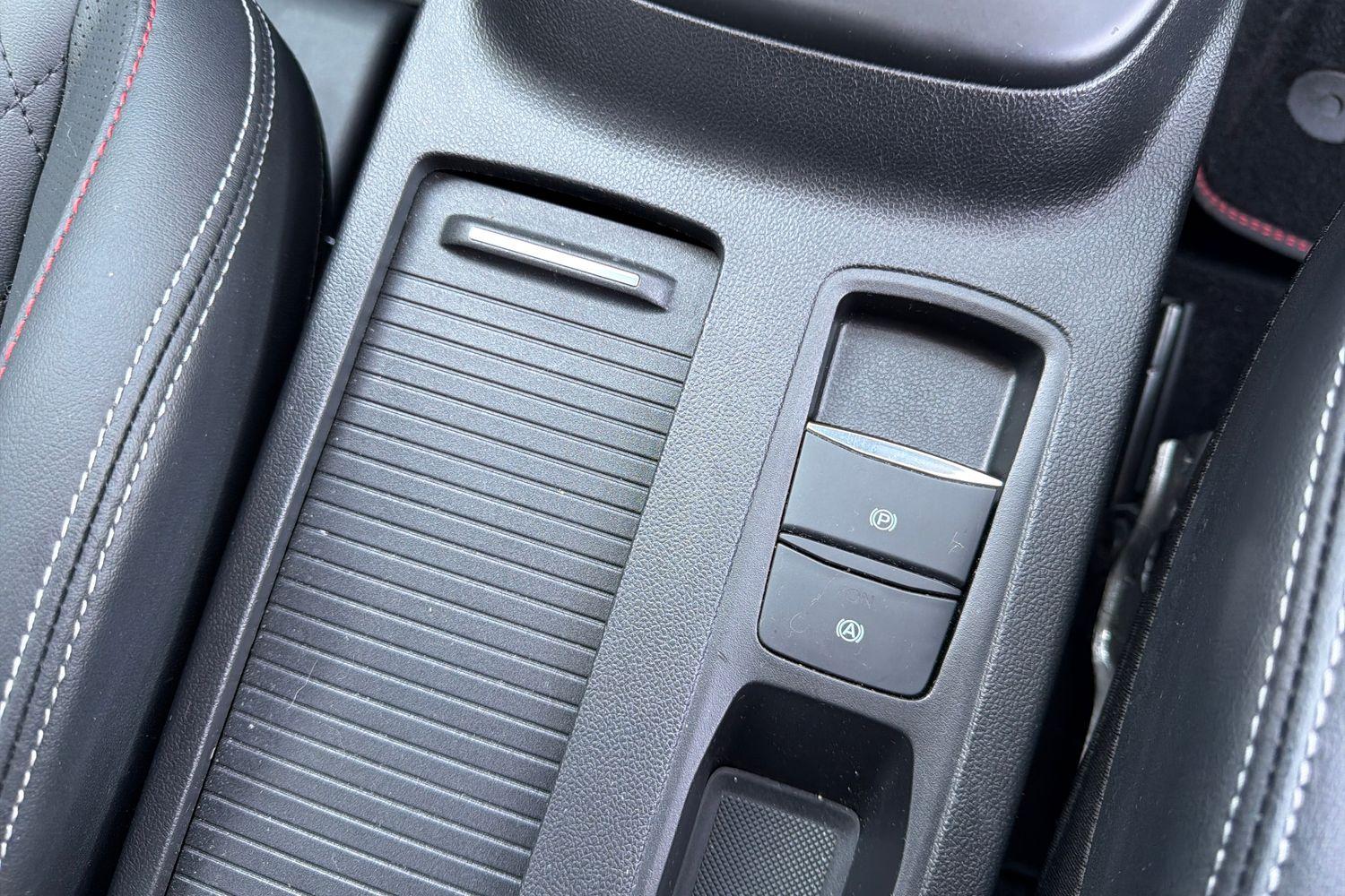 Ford FOCUS Photo 27