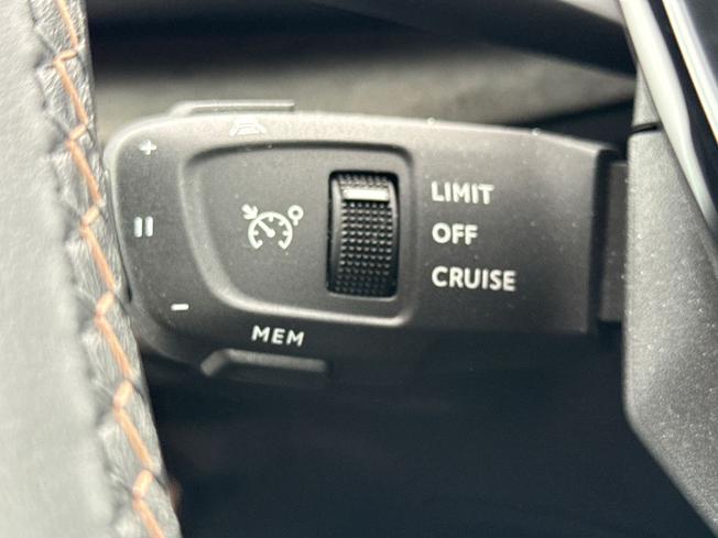 Peugeot 5008 Photo 37