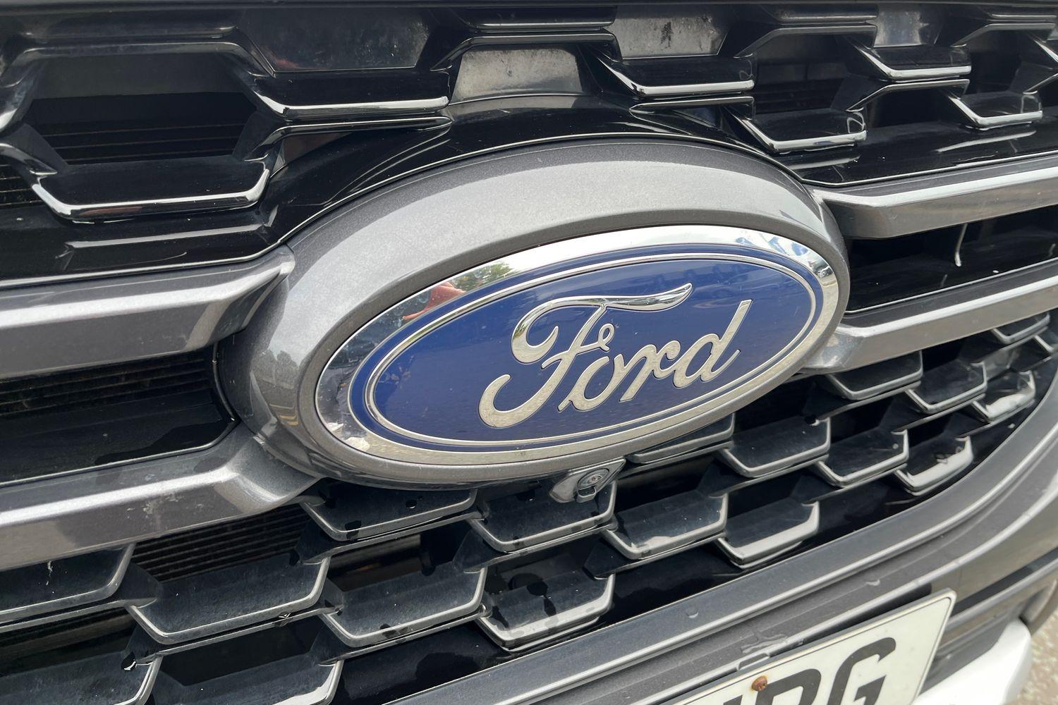 Ford RANGER Photo 32