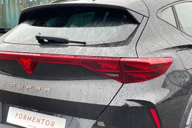 CUPRA Formentor Photo 18