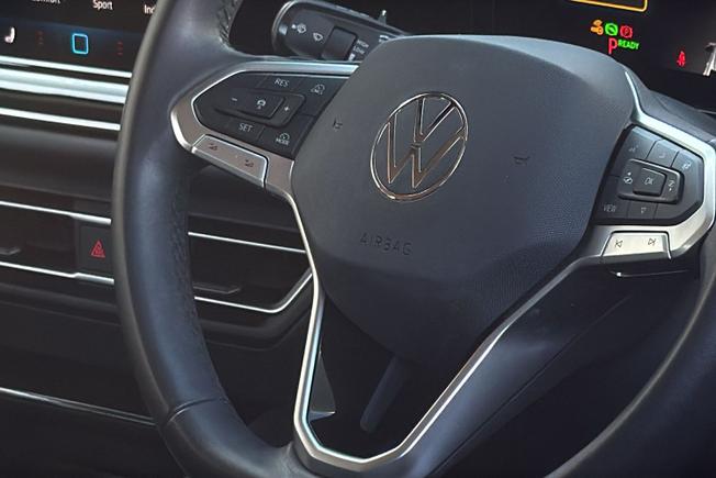 VOLKSWAGEN Tiguan Photo 38