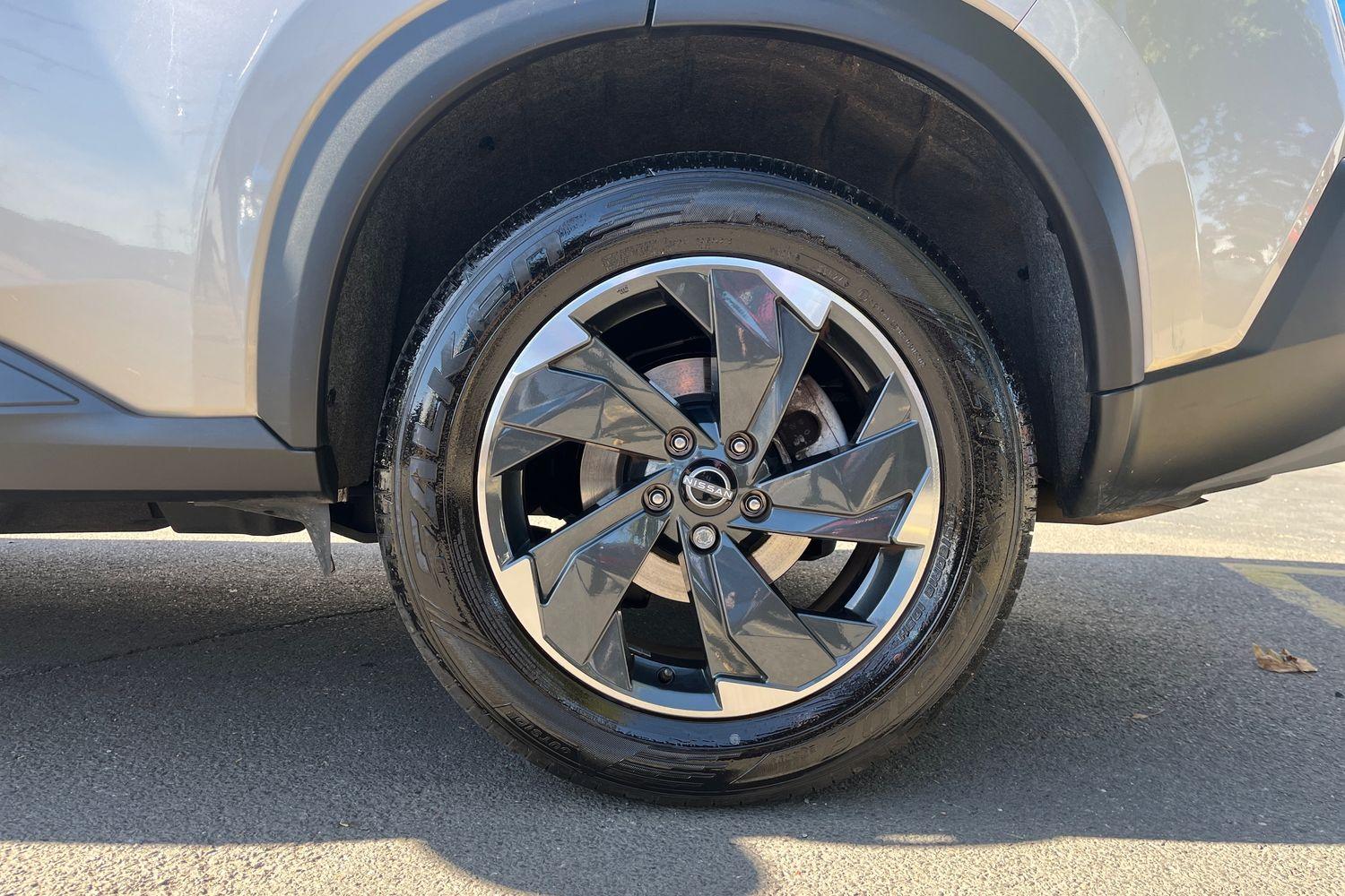 Nissan X-TRAIL Photo 7