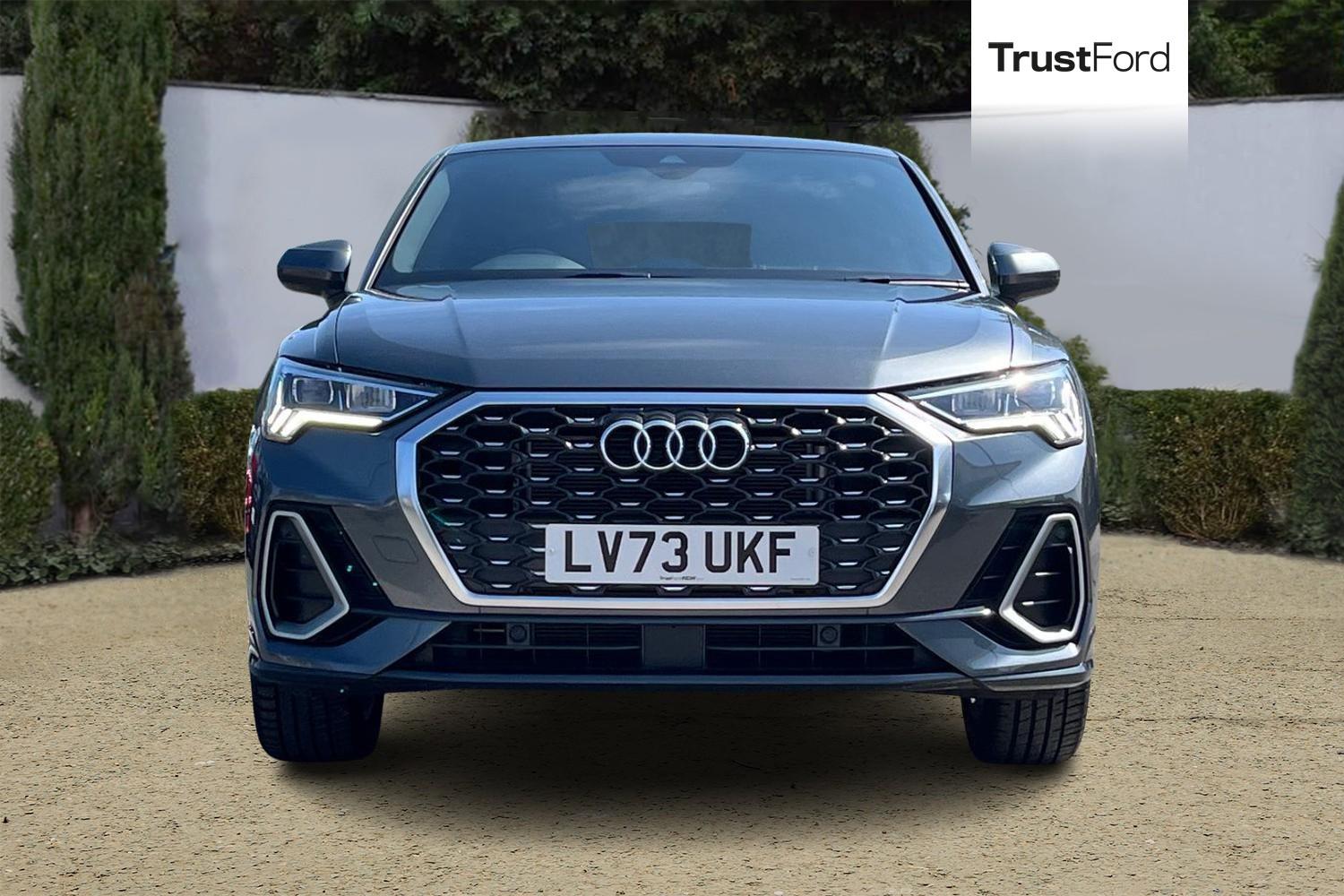 Audi Q3 Photo 5