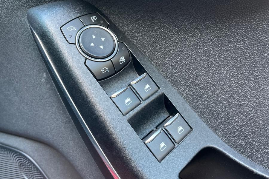 Ford Fiesta Photo autoimg-c409273c042478635b6b85a26ba5eac34fb10a2f.jpg