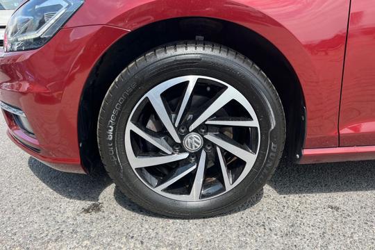 Volkswagen Golf Photo autoimg-c40a8808f8e10990382cbe5d4b2dda78231975f1.jpg