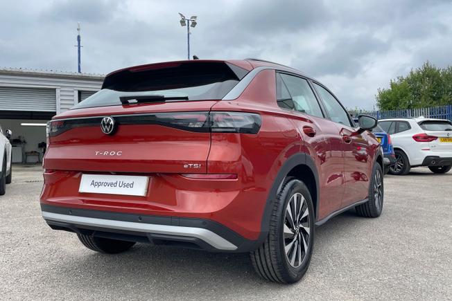 VOLKSWAGEN T-Roc Photo 46