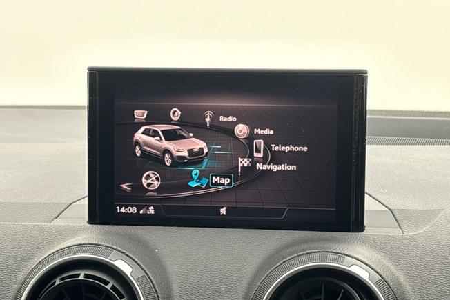 AUDI Q2 Photo 14