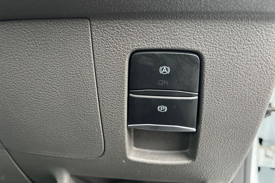 Used FORD TRANSIT WP25JZX 24