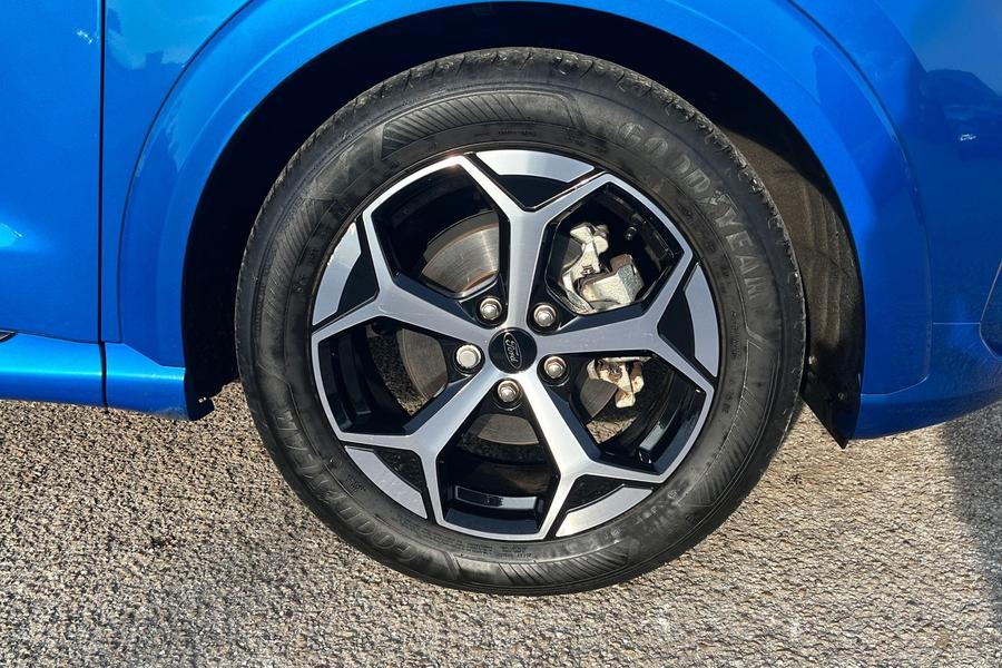 Ford PUMA Photo autoimg-c4175f55c67dfb07f77da56fa2cee6b2be5e7d24.jpg