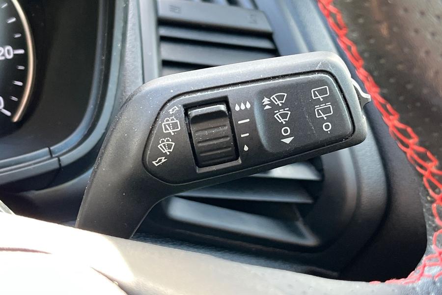 Ford ECOSPORT Photo autoimg-c417dbd4a45ca424eddb192b6f591f0024c9a0e3.jpg