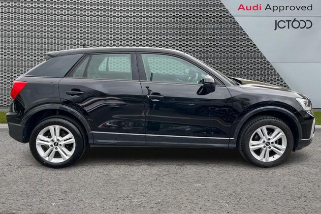 AUDI Q2 Photo 4