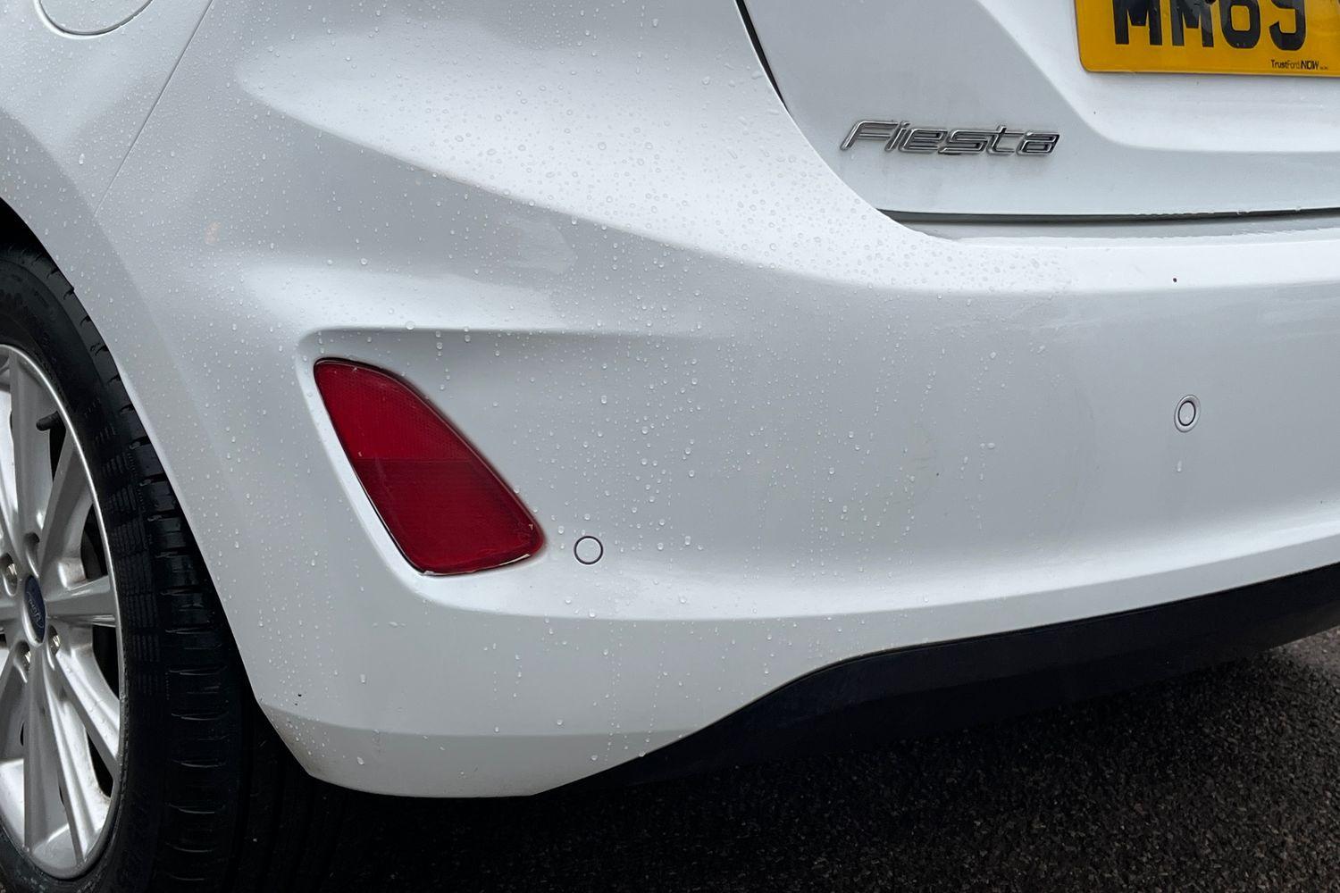 Ford FIESTA Photo 22