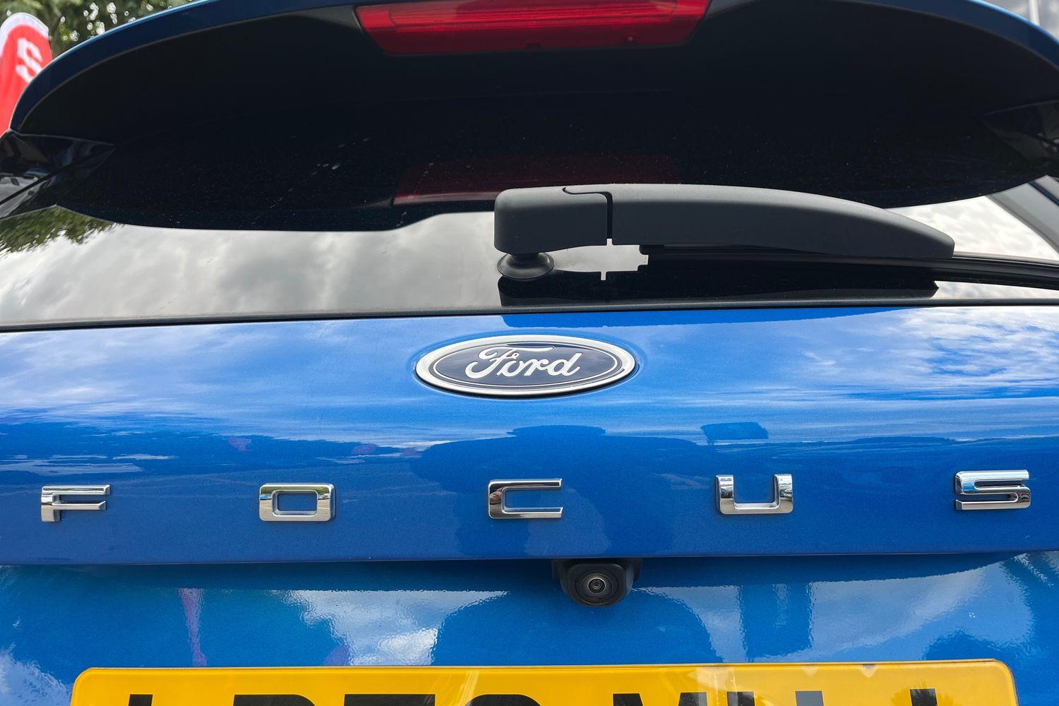 Ford FOCUS Photo 39