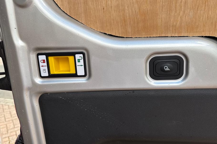 Used Ford TRANSIT WN75CDZ 15