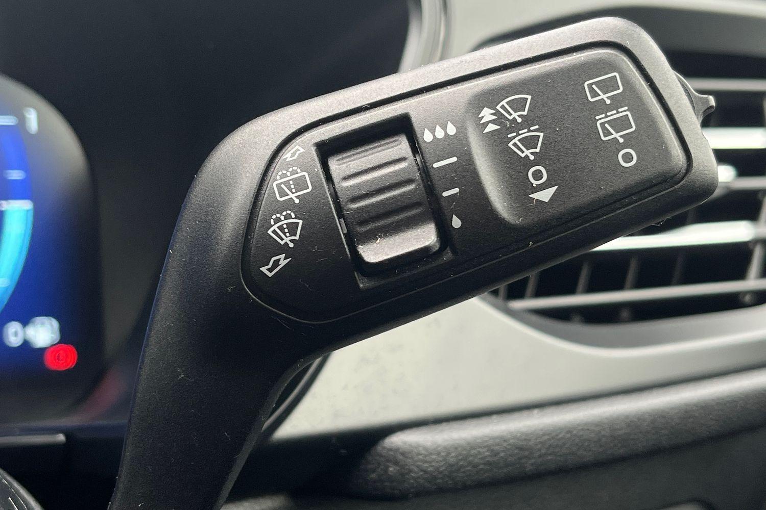 Ford KUGA Photo 14