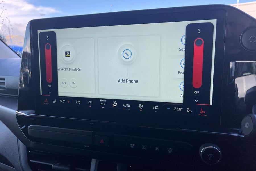 Ford E-Transit Custom Photo autoimg-c42264e717fae975c60c54a69cba5a3a5f721a46.jpg