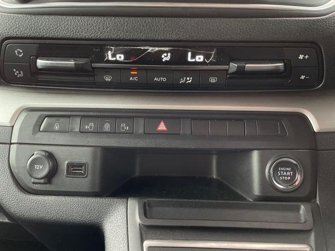 VAUXHALL Vivaro Life Electric Photo 39