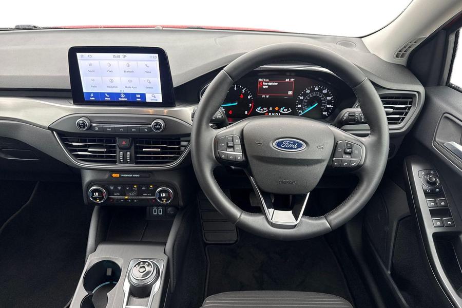 Ford FOCUS Photo autoimg-c42c321e46439c7f7fbab866f7c778f555e69094.jpg