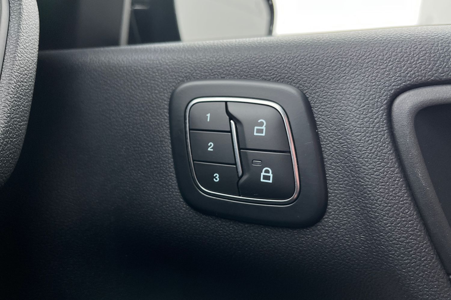 Ford KUGA Photo 35