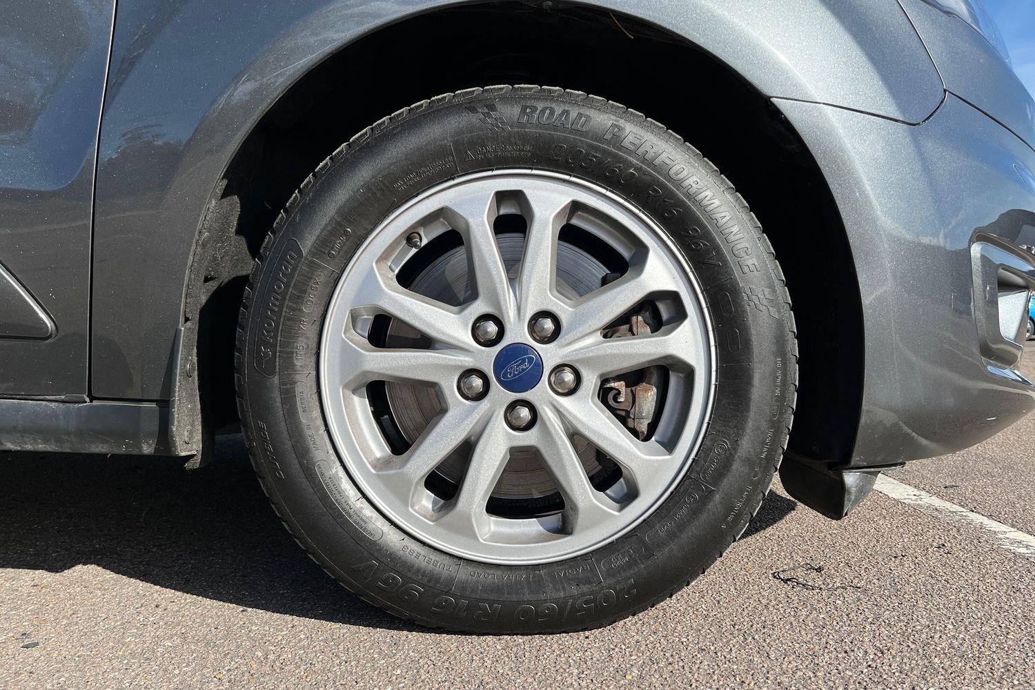 Ford TRANSIT CONNECT Photo 20