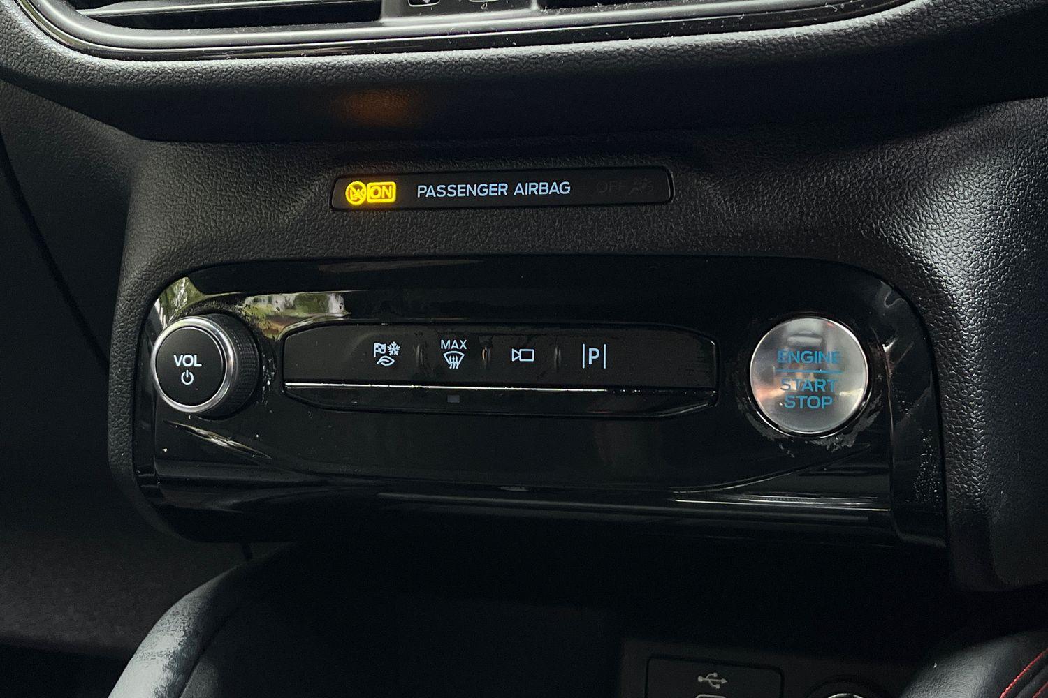 Ford Kuga Photo 34
