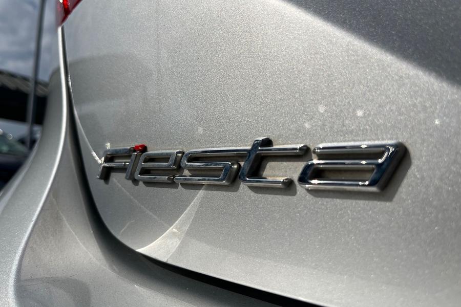 Ford FIESTA Photo autoimg-c435116ede88bb8553789789c242a4e21852265a.jpg