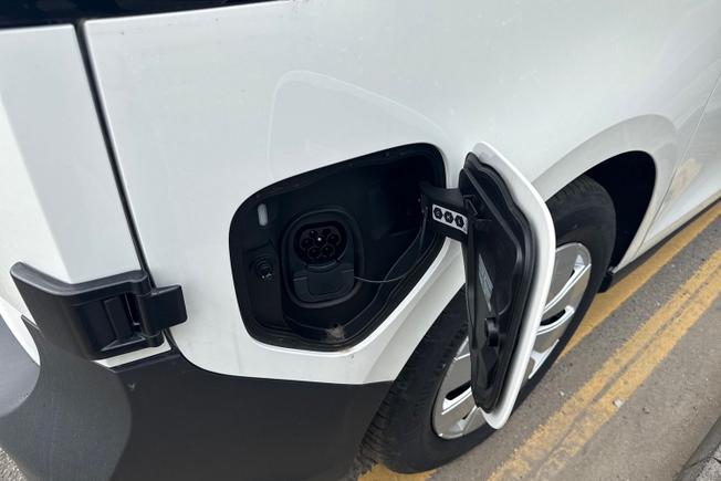Volkswagen ID. Buzz Cargo Photo 27