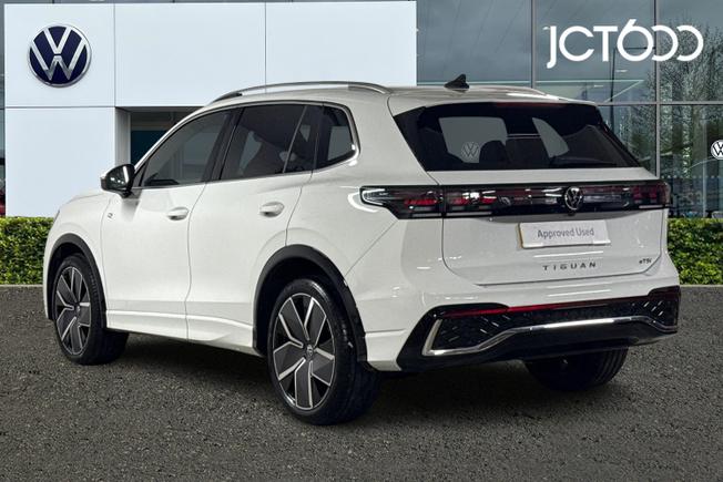 VOLKSWAGEN Tiguan Photo 3