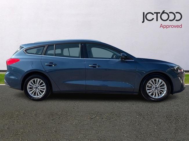 FORD Focus Photo 4
