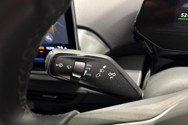 VOLKSWAGEN ID.5 Photo 25