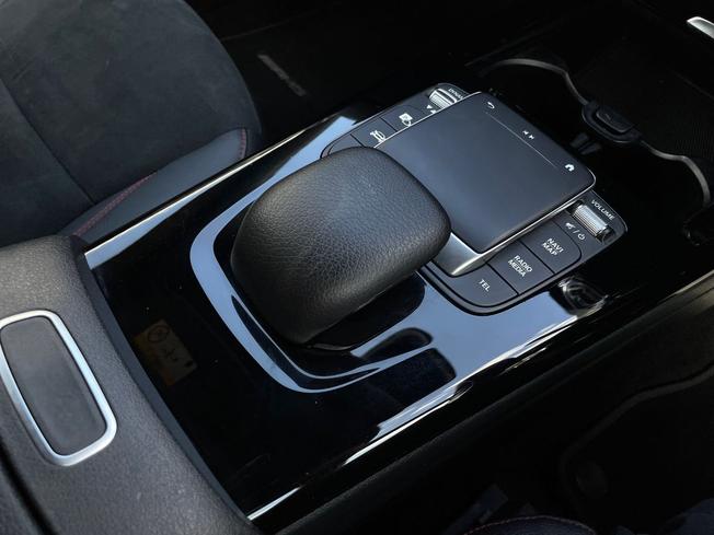 MERCEDES-BENZ CLA Photo 41