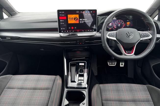 VOLKSWAGEN Golf Photo 10