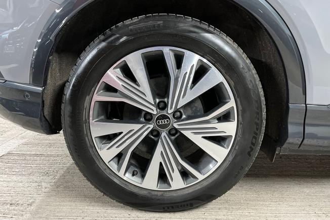 Audi Q4 E-Tron Photo 5