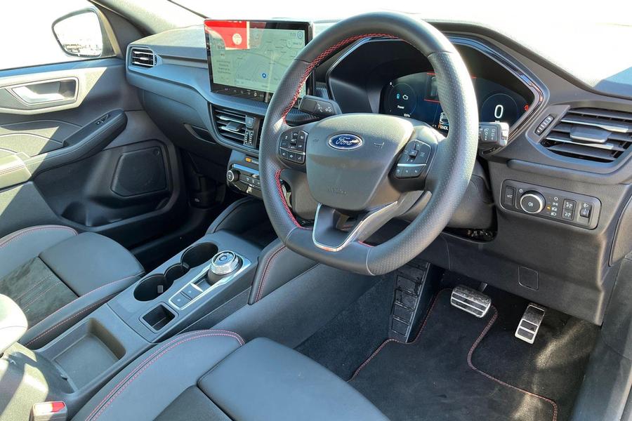 Ford KUGA Photo autoimg-c44b4947ae3c7f492c4b20a0f2fc4e7c65a03a9b.jpg