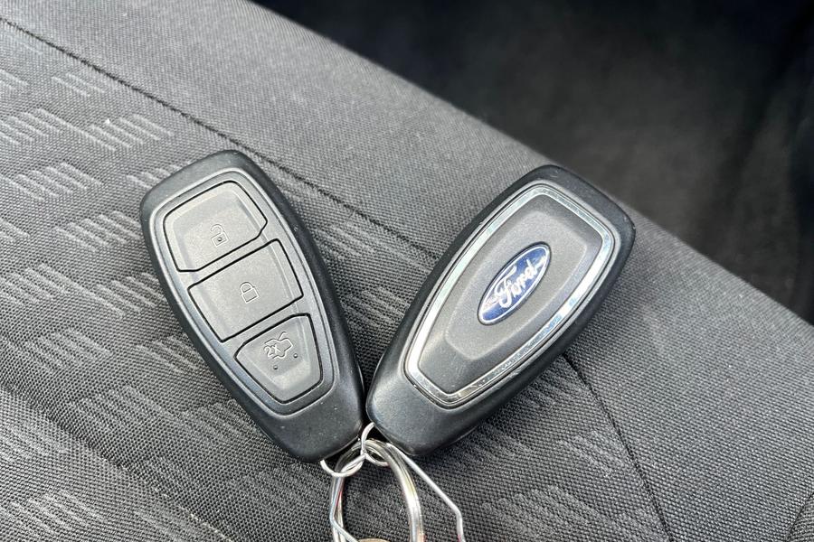 Ford PUMA Photo autoimg-c44bb390c264afda89bbf96bfb22a2bbd59b5eda.jpg