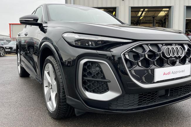AUDI Q5 Photo 19