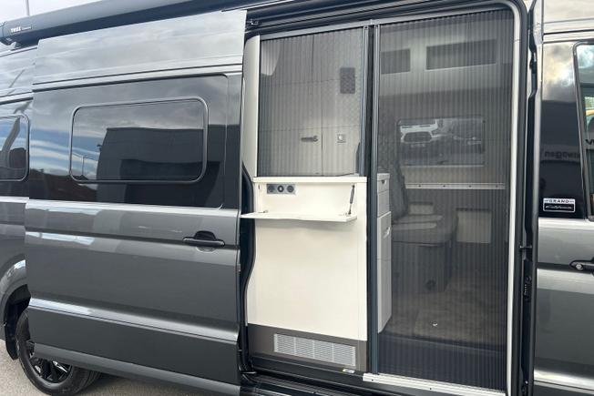 VOLKSWAGEN Grand California Photo 41