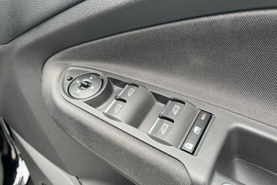 Ford C-MAX Photo autoimg-c457f3011a9ac67f3ec7cb24509144460d365fe2.jpg
