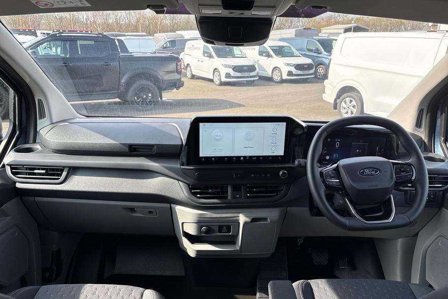Used Ford TRANSIT CUSTOM YO25URK 29